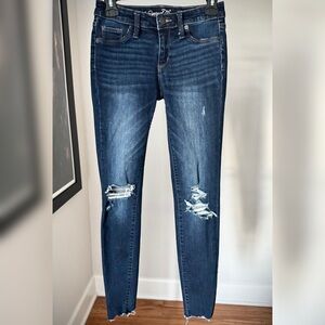Universal Thread Distressed Skinny Jeans Dark Wash Size 00 / 24R
